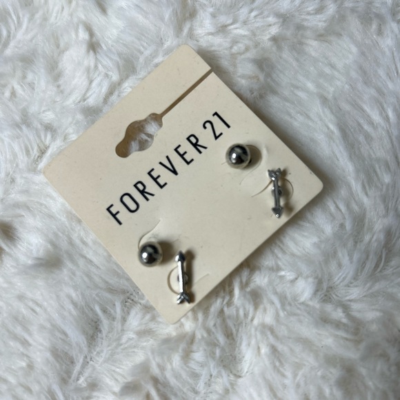 Forever 21 Fashion Earrings - Picture 2 of 4